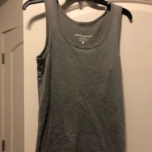 Grey tank top